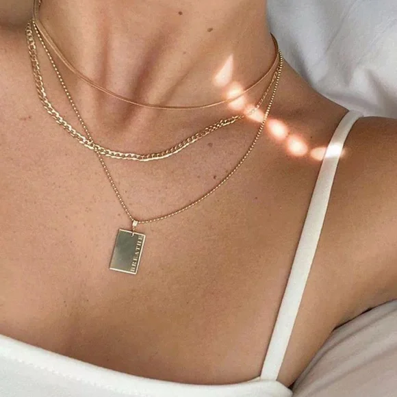 NEW 18K GOLD ENGRAVED LETTER MESSAGE SQUARE PENDANT BEADS CHAIN NECKLACE - Picture 6 of 7